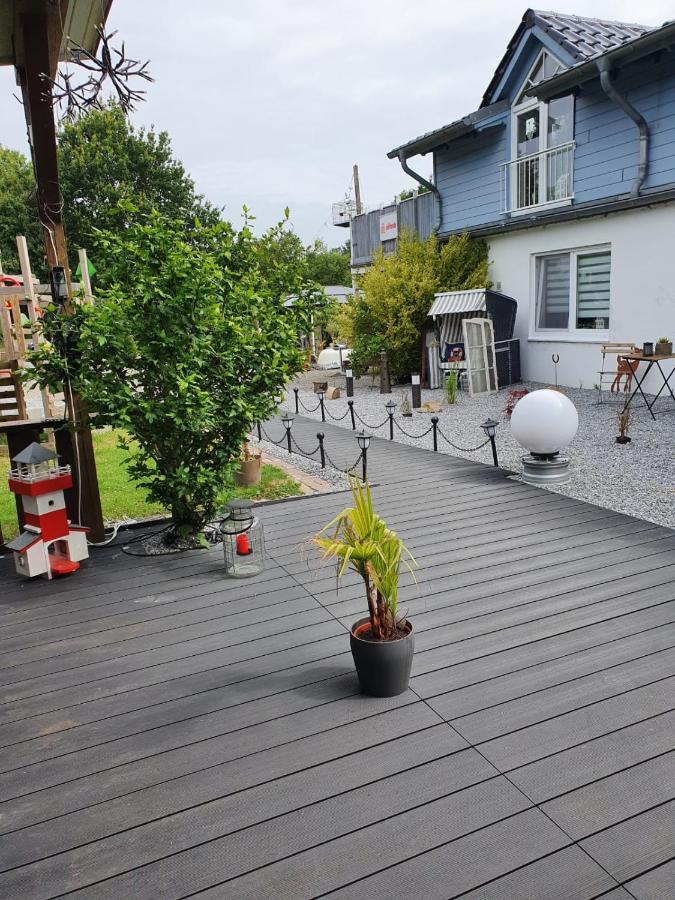 Grosse Wohnung Mit Terrasse Und Grill Grosssolt Buitenkant foto